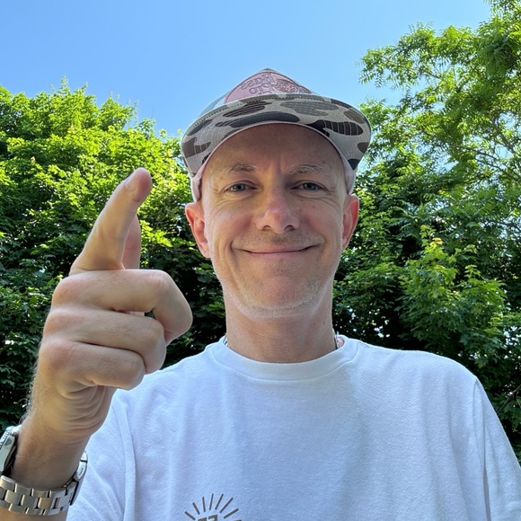 Meet your Posher, Sam - Picture 4 of 6